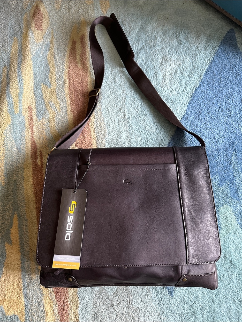 solo Men's Messenger Bag in Dark Brown Leather